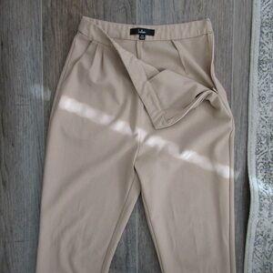 Lulu's Beige women’s trousers